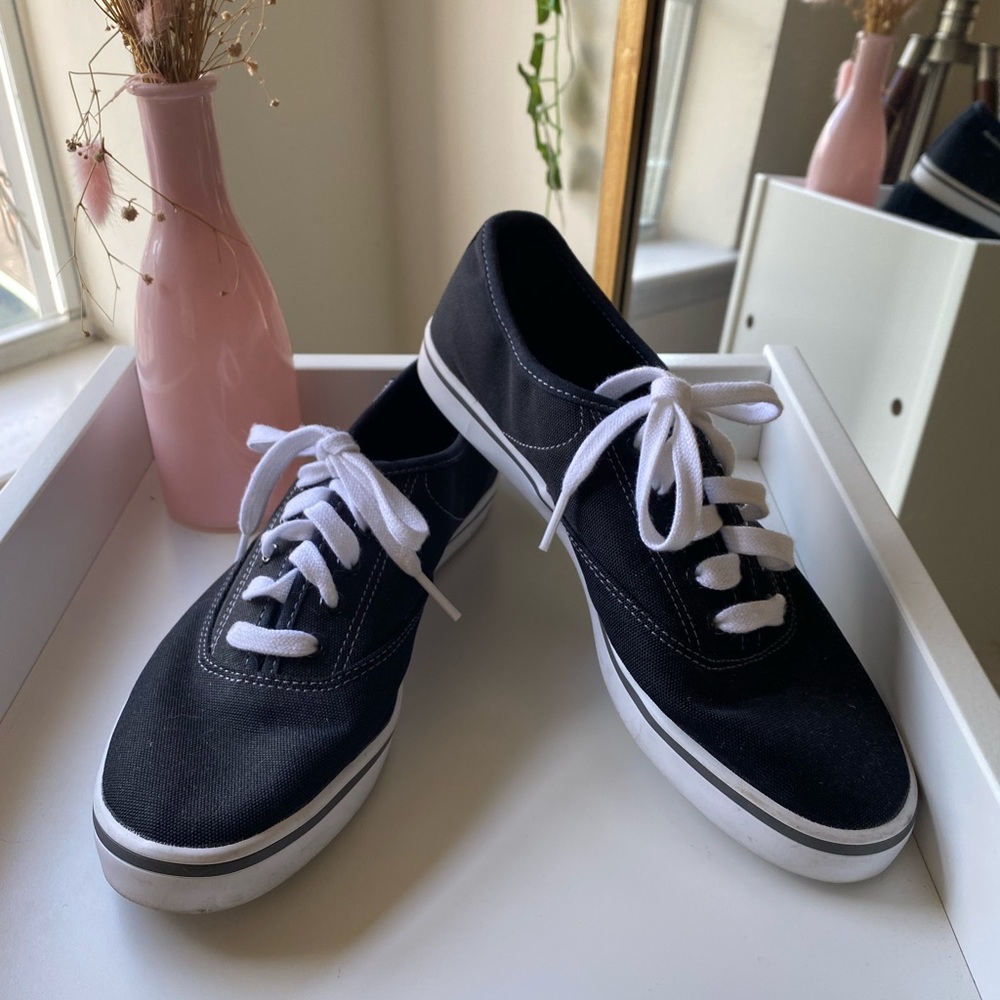 Reebok canvas sneakers